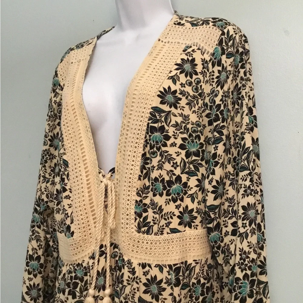 torrid Cream Floral Crochet-Trim Maxi Dress with Teal Accents - Picture 2 of 16